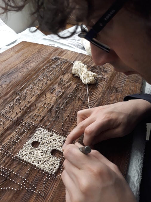 Castle string art: beginning the weaving