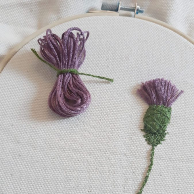 Embroidery tutorial: how to make a 3D thistle - Step 1