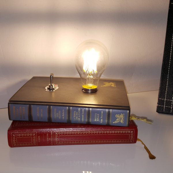 Book lamp