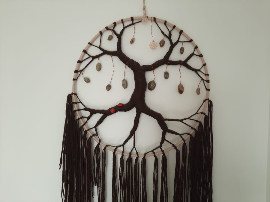 Macramé tree of life in wool