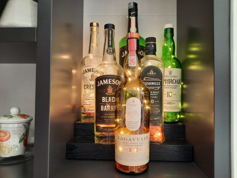 Multi-bottle lamp plug-in
