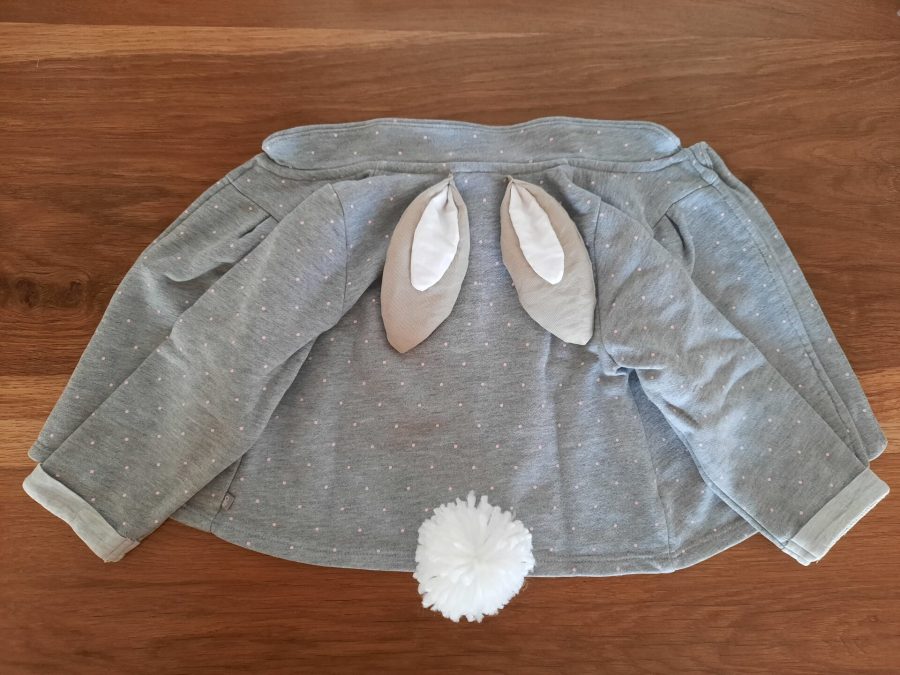 Quick and easy bunny costume for a toddler