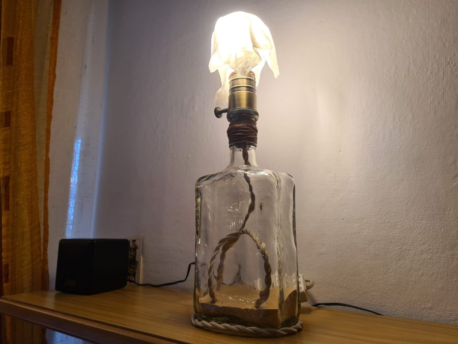 Bottle lamp with sand