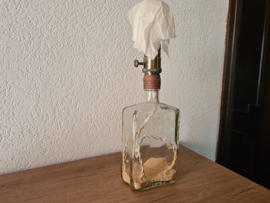 Bottle lamp with sand