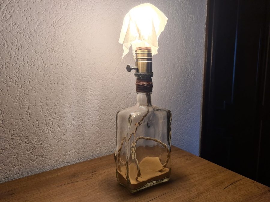 Bottle lamp with sand