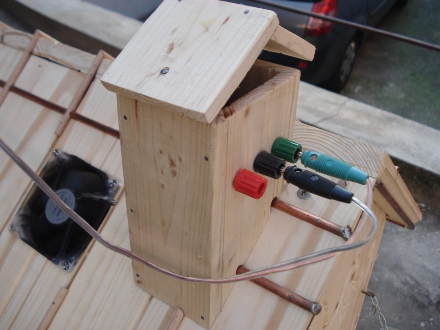 Meat dryer and smoker machine