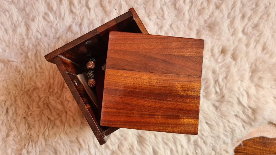 Wooden box with magnetic lid