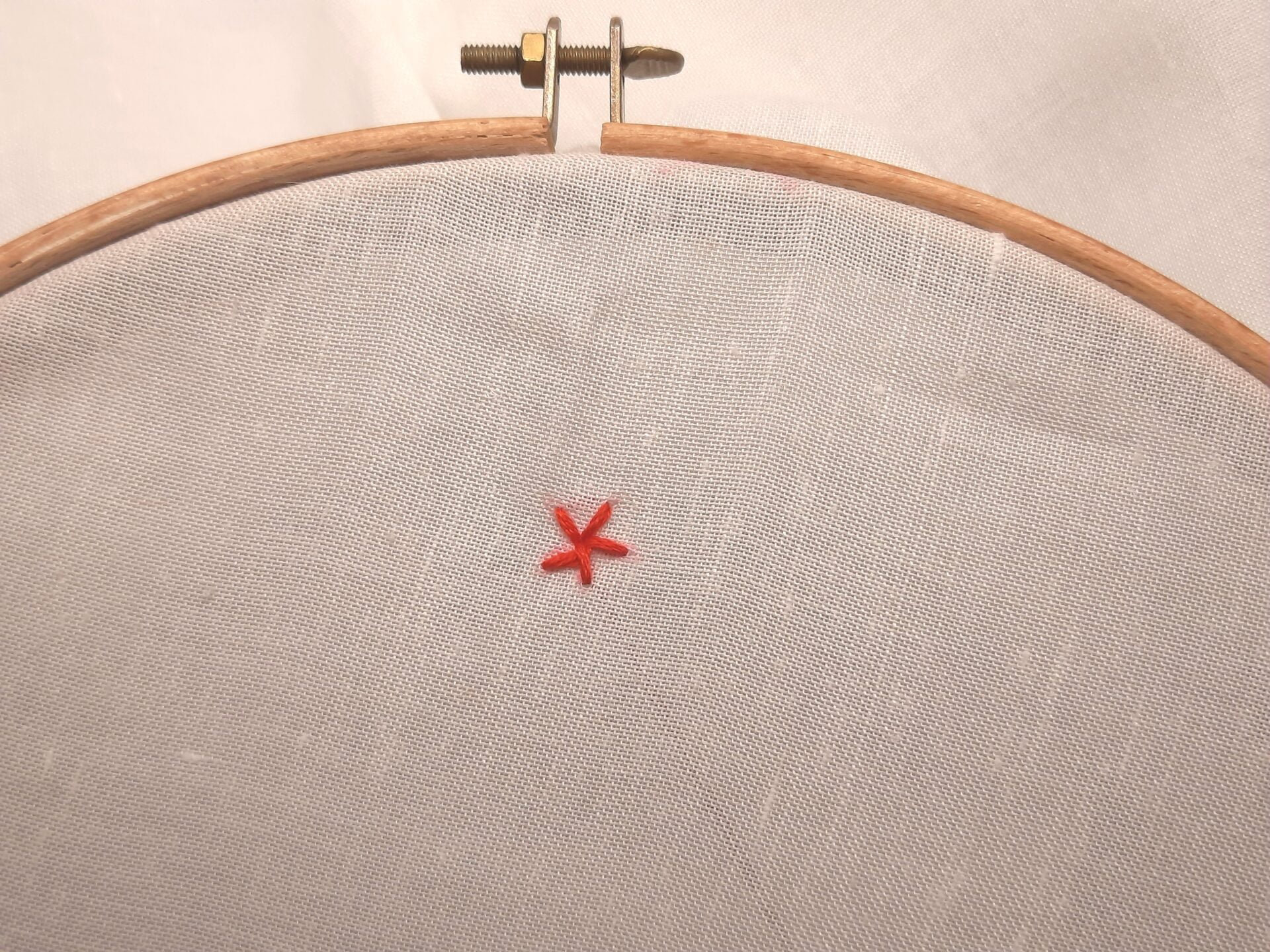 Woven wheel embroidery stitch tutorial LRCrafts