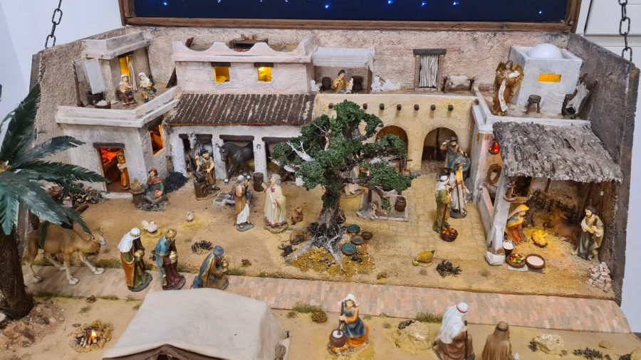 Nativity diorama inside an antique steamer trunk
