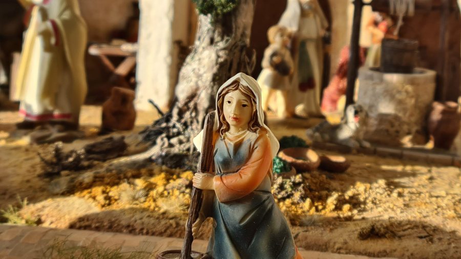 Nativity diorama inside an antique steamer trunk