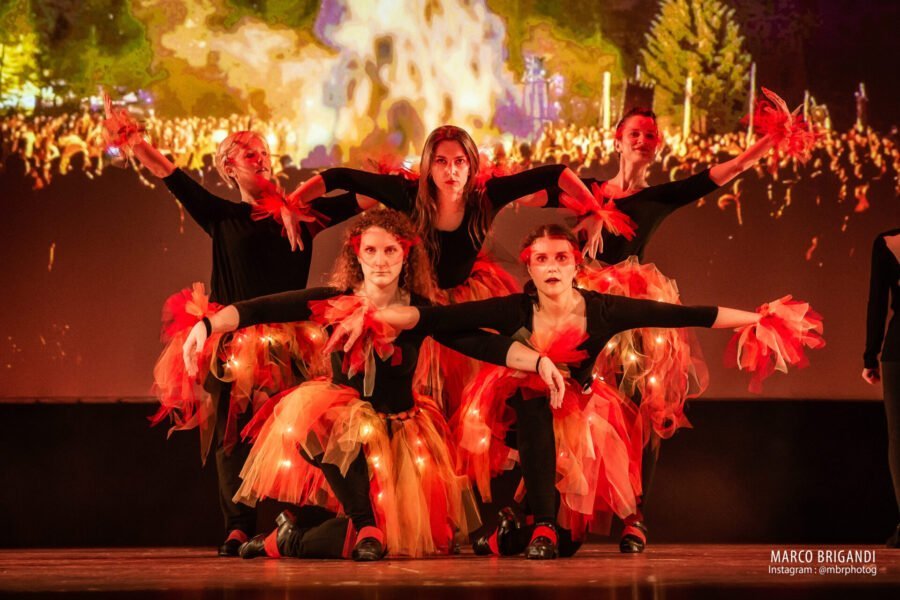 2018 Irish dance recital: the Samhain fire costumes. Photo by Marco Brigandi