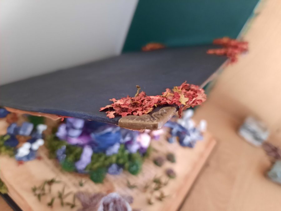 Fairy forest, the Weirwood red tree
