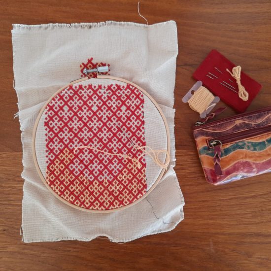 Making a German brick stitch embroidered purse: embroiderying the second color