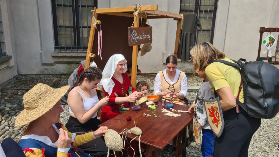 Our lucet workshop during Belgioioso Medievale, 3rd June 2023