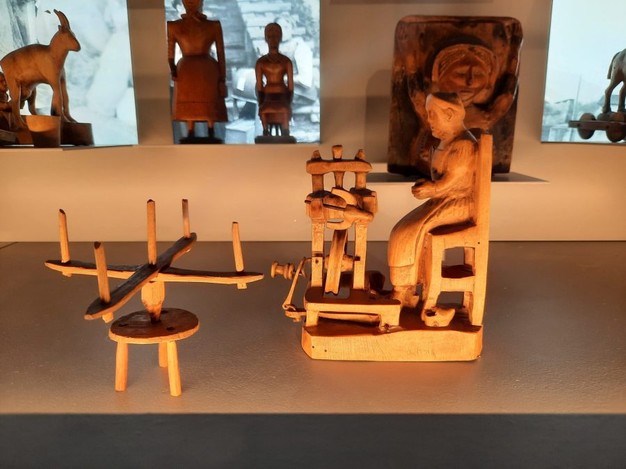 MAV - Museo dell'Artigianato Valdostano di tradizione: section 1, "Memory". A little statue of a woman spinning