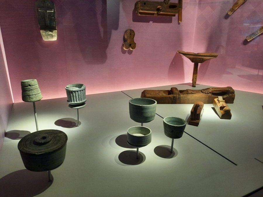 MAV - Museo dell'Artigianato Valdostano di tradizione: section 1, "Memory". Stone cups