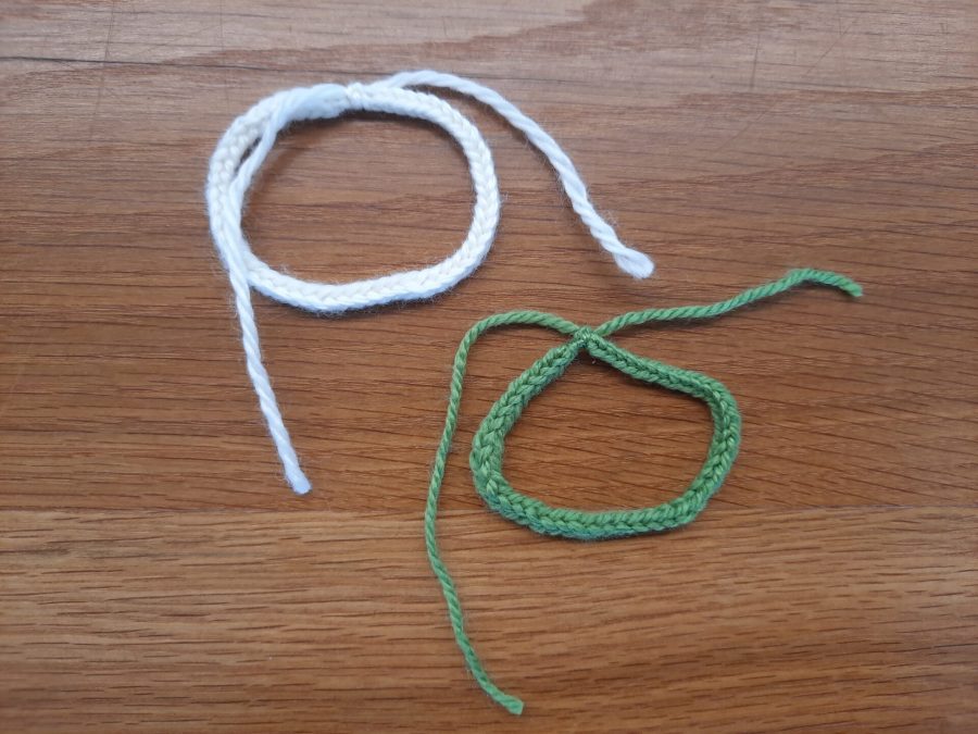 How to make a square knot bracelet with the lucet