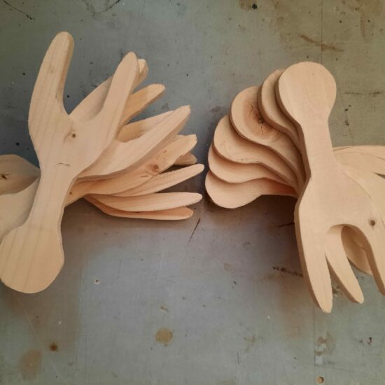 Making new lucets for our first workshop with our own design