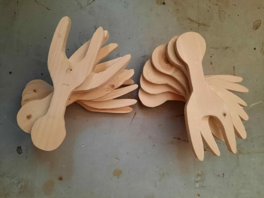 Making new lucets for our first workshop with our own design