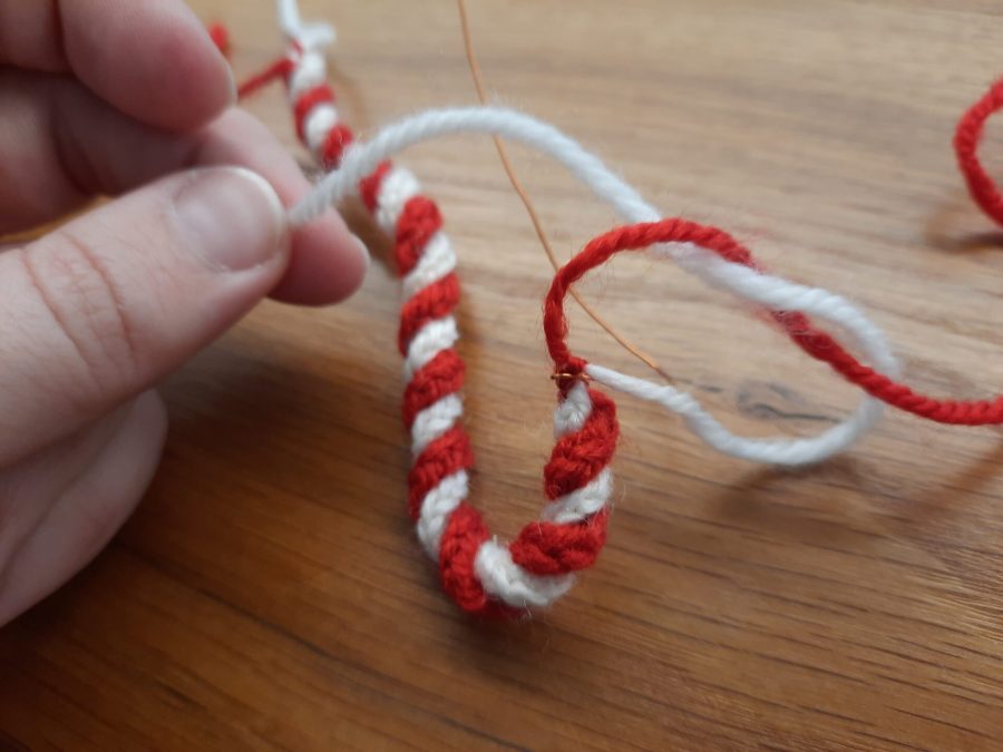 Lucet Christmas projects: candy cane