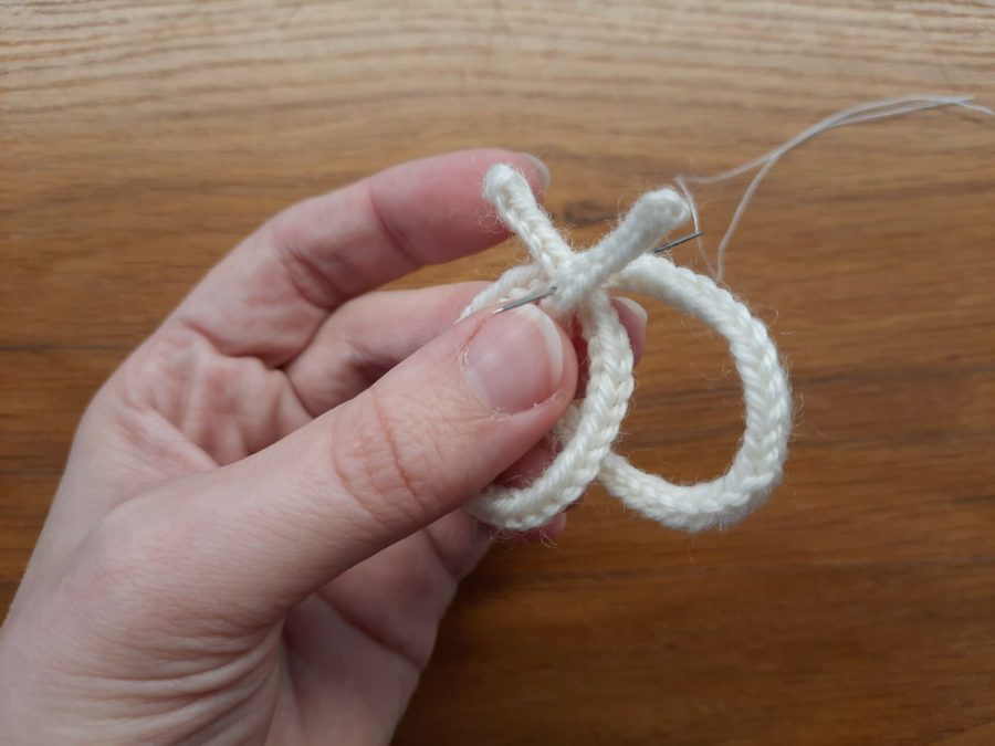 Lucet Christmas projects: pretzel decoration
