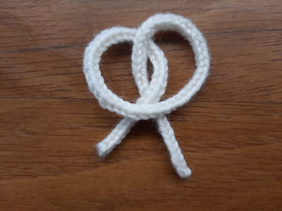 Lucet Christmas projects: pretzel decoration
