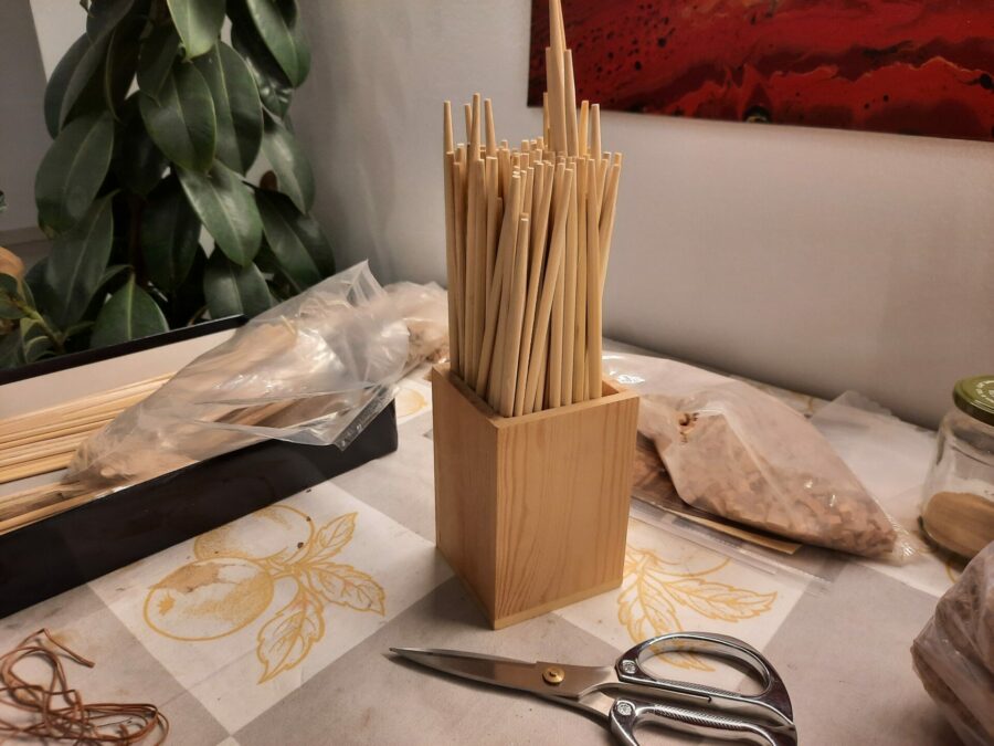 How we repurposed bamboo chopsticks and a penholder into a handy scissor holder