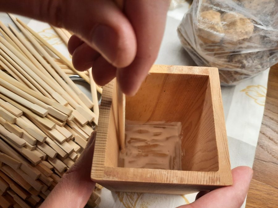 How we repurposed bamboo chopsticks and a penholder into a handy scissor holder