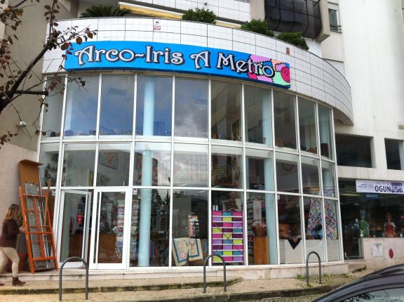 Arco-Íris a Metro, Laranjeiro, Portugal