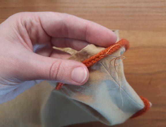 Adding decorations with a lucetted cord