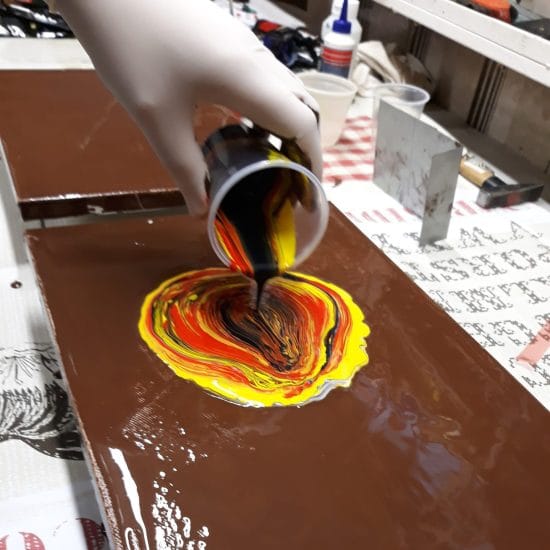 Acrylic pouring, the dirty pour technique