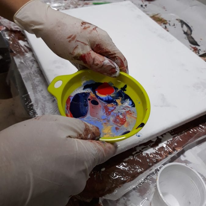 Acrylic pouring, the funnel technique