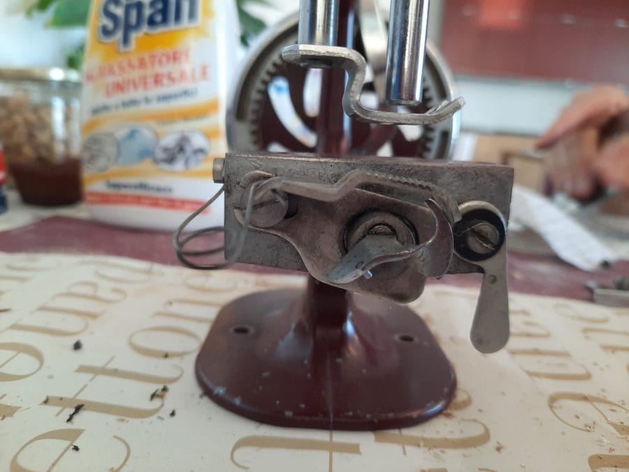 The chain stitch mechanism of my Essex MK1 miniature sewing machine fully accessible after removing the stitch plate