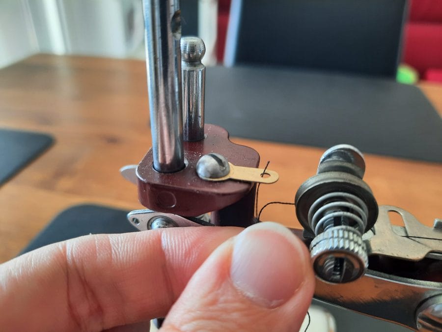 The threading of my Essex MK1 miniature sewing machine, step 4