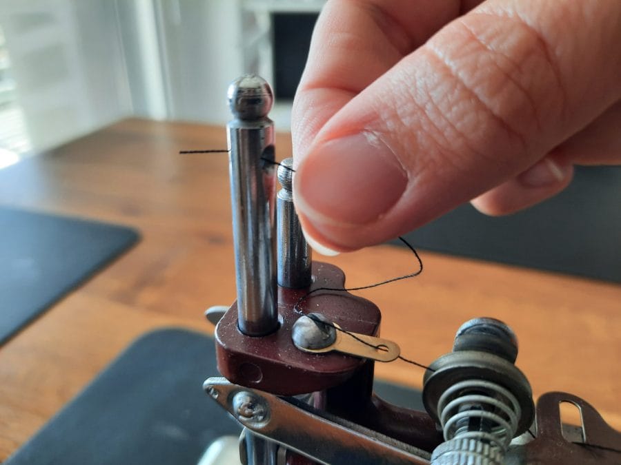 The threading of my Essex MK1 miniature sewing machine, step 5