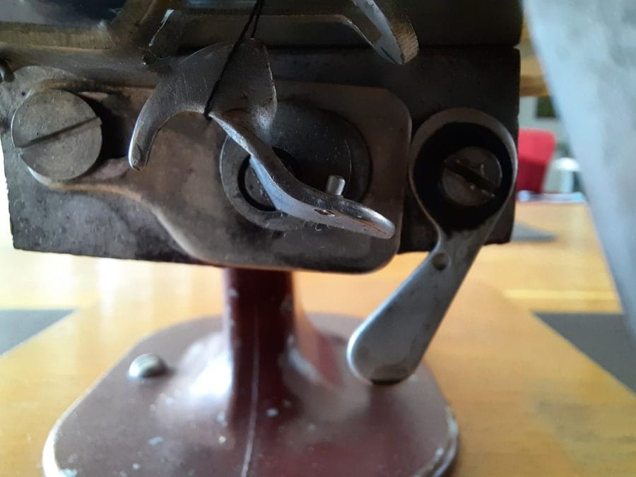 The chain stitch mechanism in action in my Essex MK1 miniature sewing machine