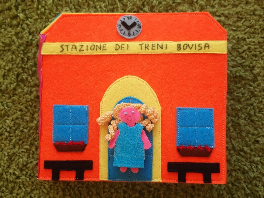 Felt busy book "Train to the seaside"