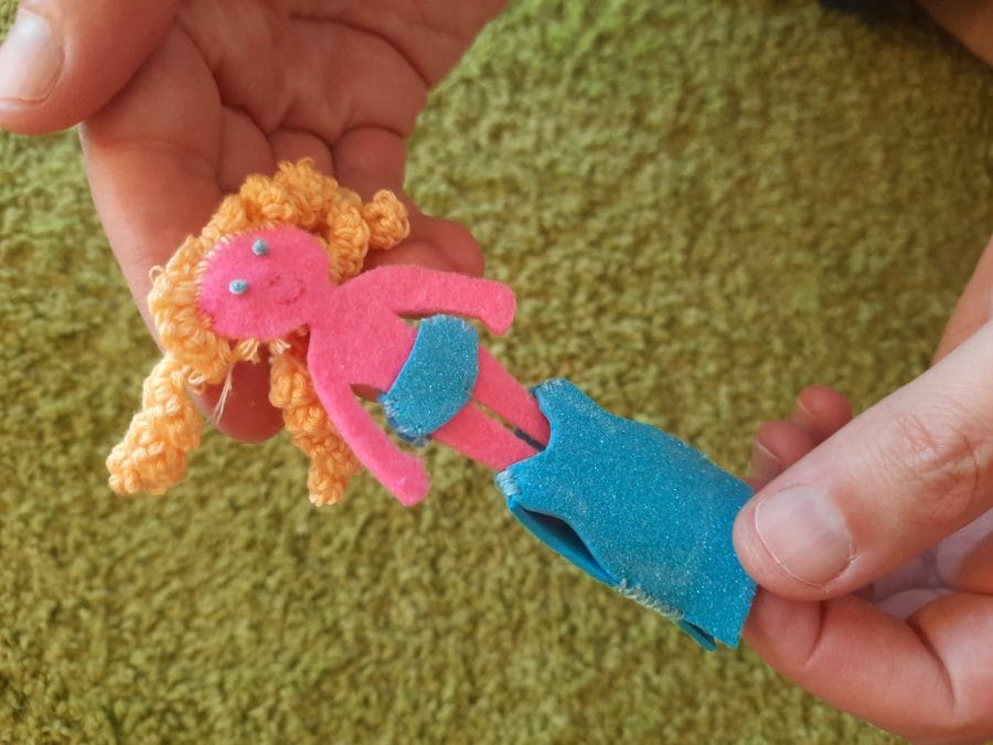 Felt busy book "Train to the seaside"