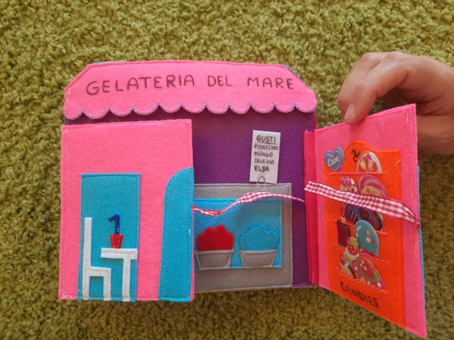 Felt busy book "Train to the seaside"
