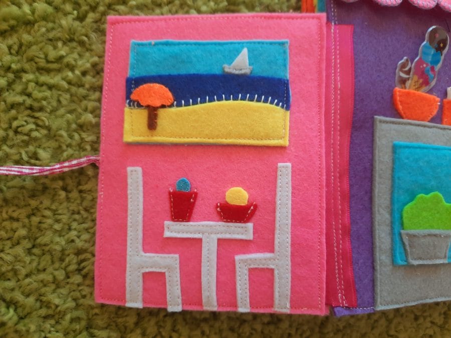 Felt busy book "Train to the seaside"