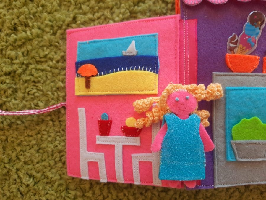 Felt busy book "Train to the seaside"