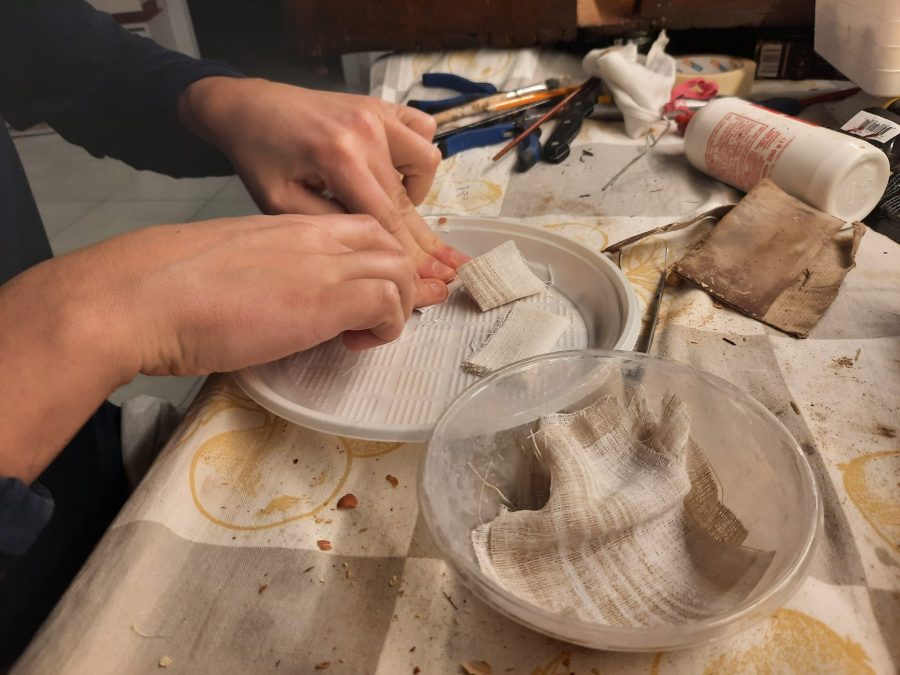 Making a Nativity diorama inside an antique steamer trunk: making furnishings for the upper floor bedroom
