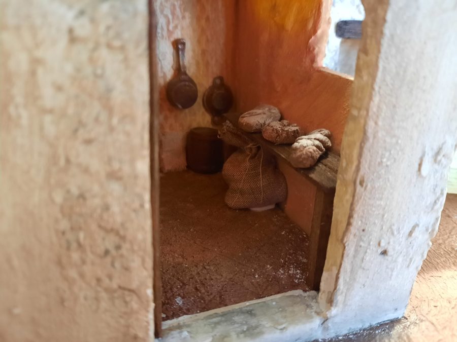Making a Nativity diorama inside an antique steamer trunk: the kitchen