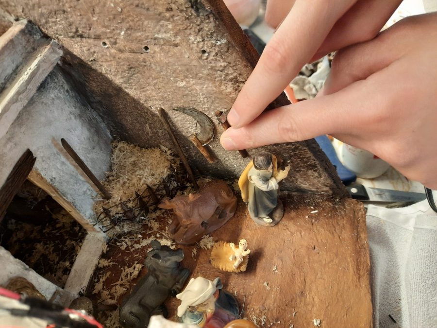 Making a Nativity diorama inside an antique steamer trunk: refining details in the holy stable