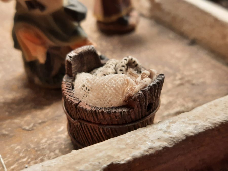 Making a Nativity diorama inside an antique steamer trunk: the domestic balcony