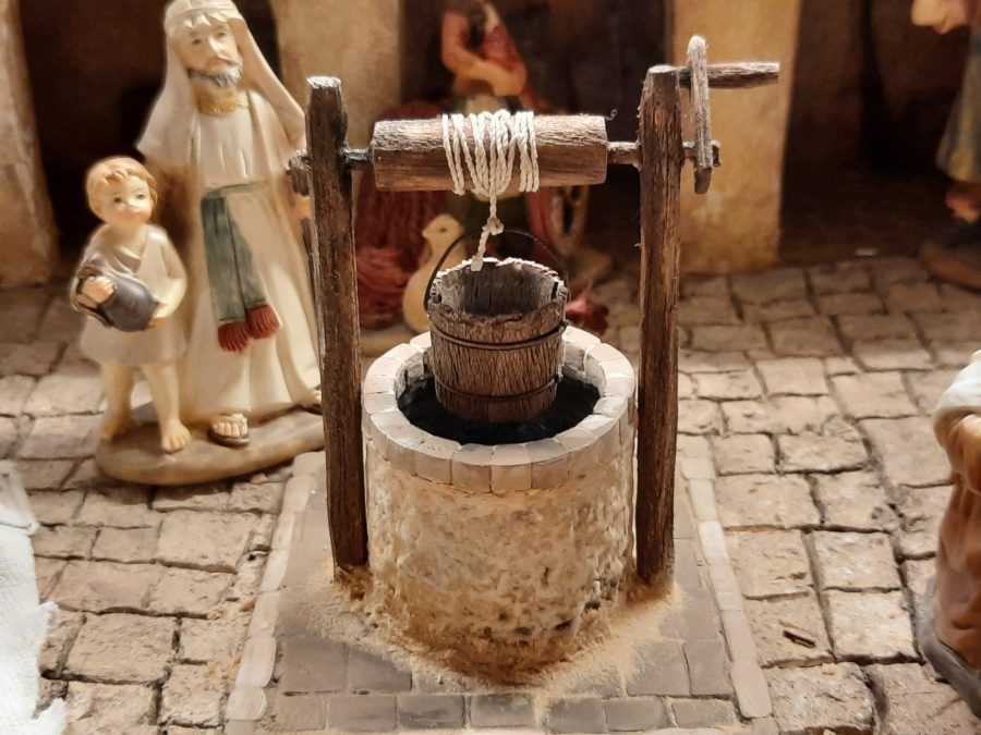 Making a Nativity diorama inside an antique steamer trunk: the main square well