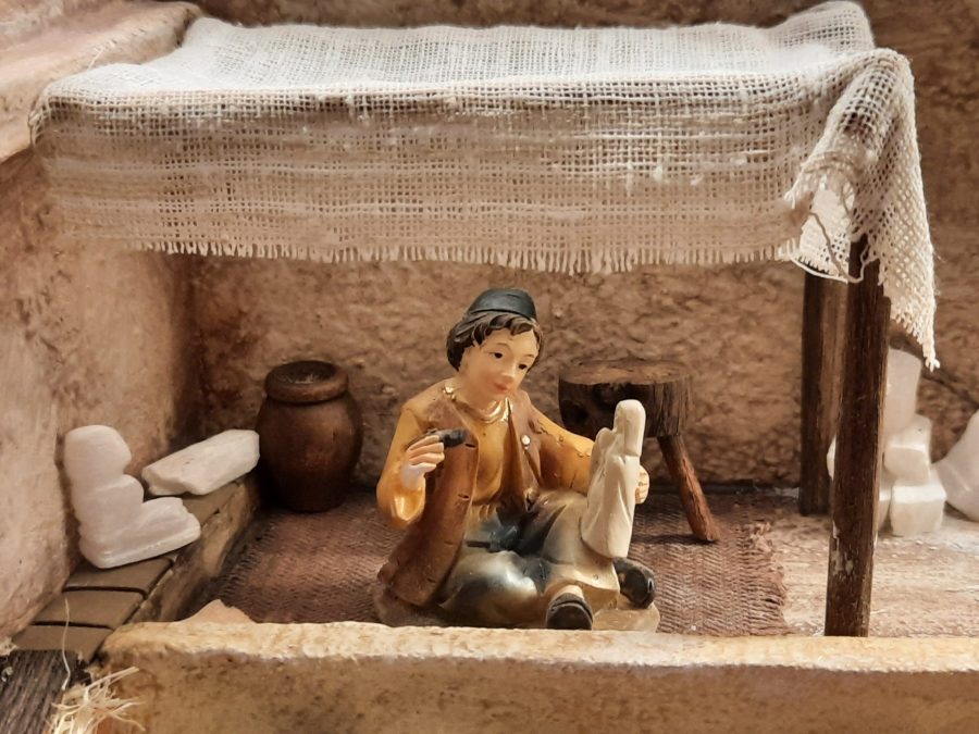 Making a Nativity diorama inside an antique steamer trunk: detailing the balcony above the porch to host the sculptor's canopy