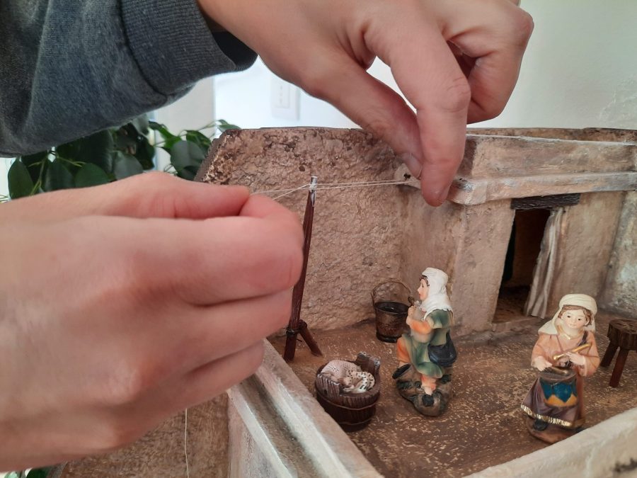 Making a Nativity diorama inside an antique steamer trunk: the domestic balcony