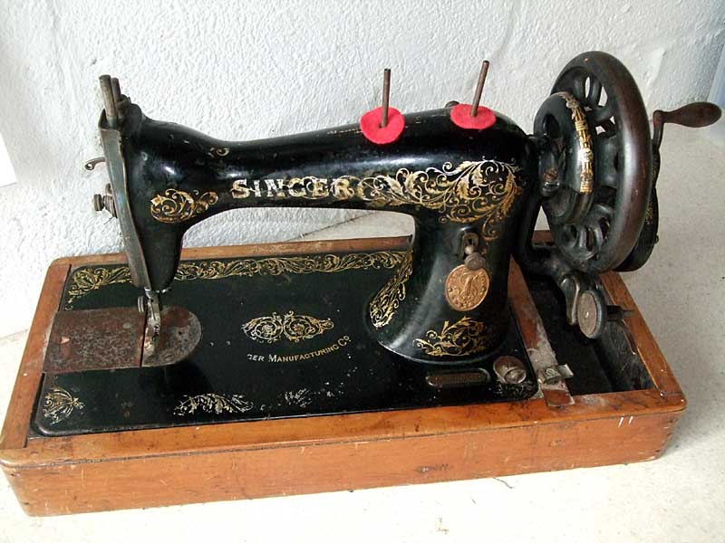 Singer decal set Twin Scrolls