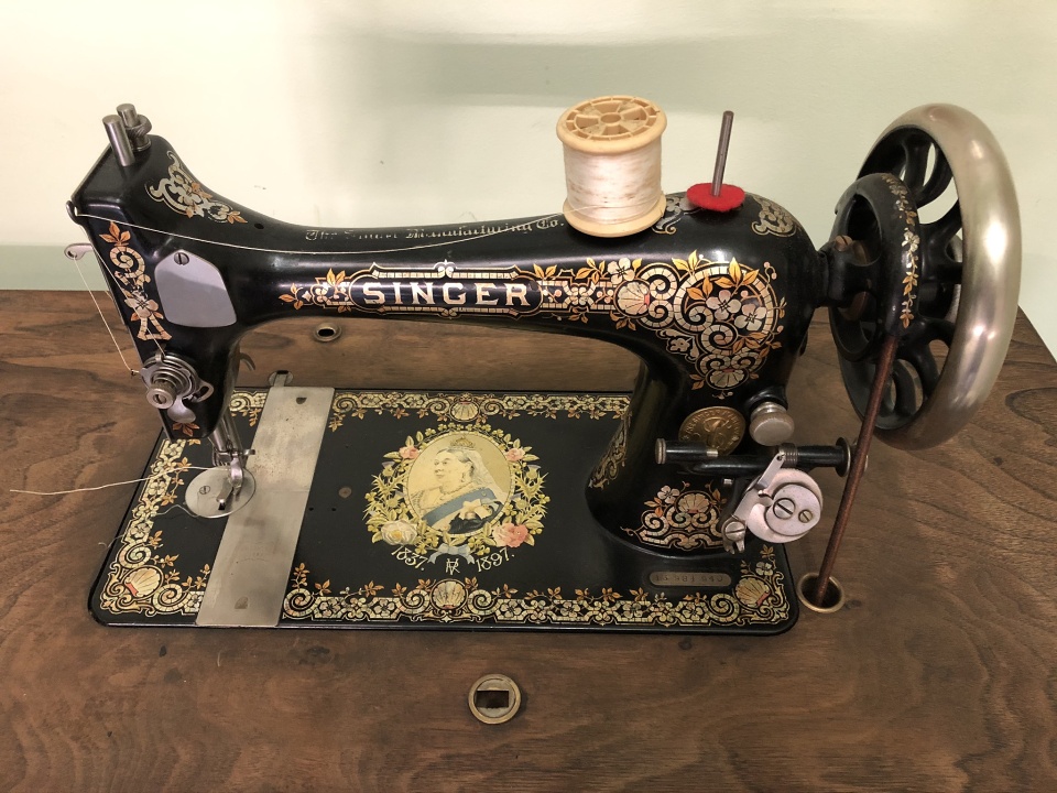 Singer decal set Tiffany Variant (Queen Victoria Diamond Jubilee)
